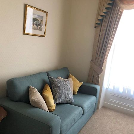 فندق Adcote House (Adults Only) لاندودنو المظهر الخارجي الصورة