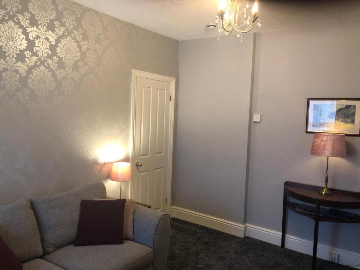 فندق Adcote House (Adults Only) لاندودنو المظهر الخارجي الصورة