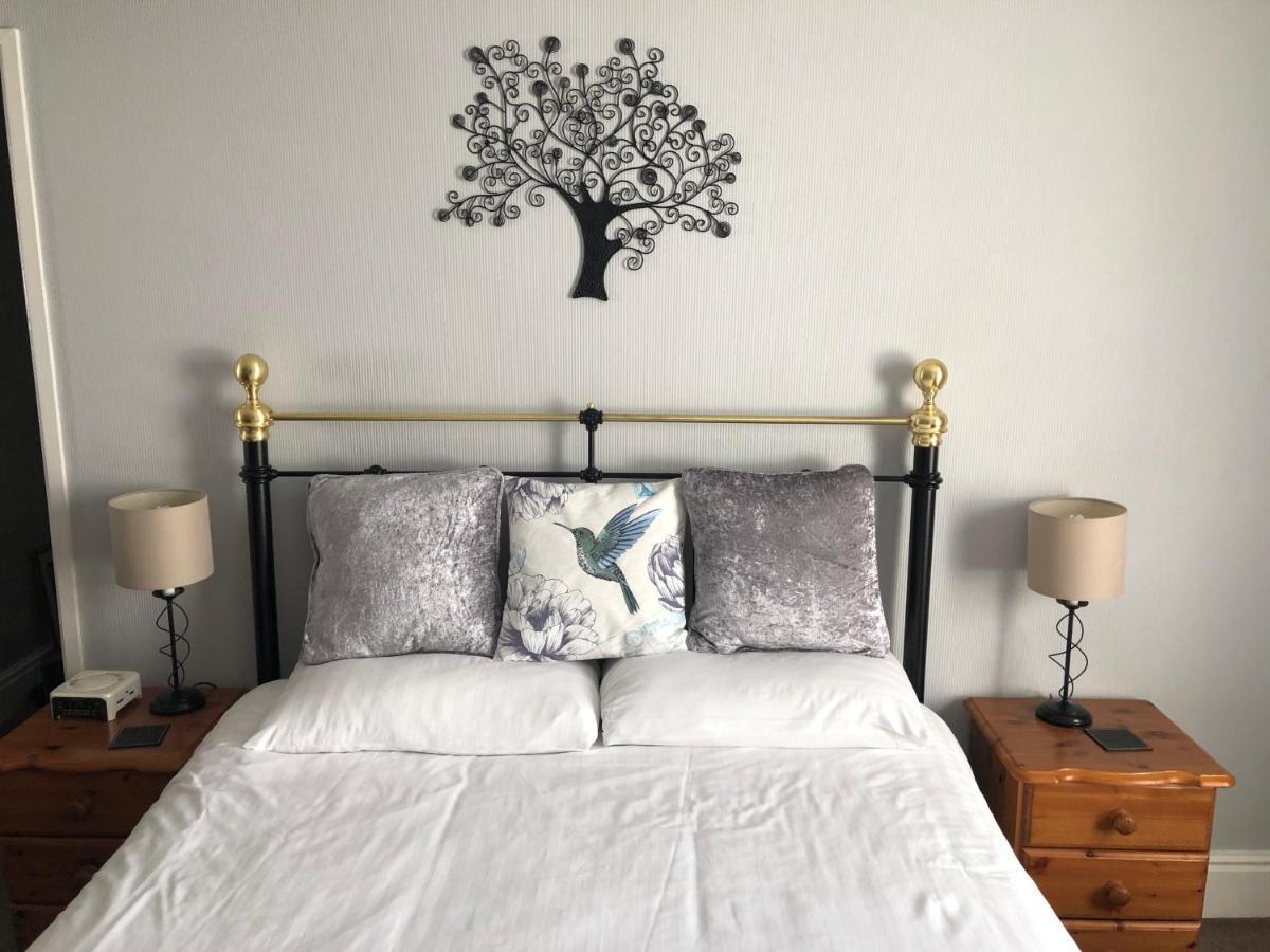 فندق Adcote House (Adults Only) لاندودنو المظهر الخارجي الصورة