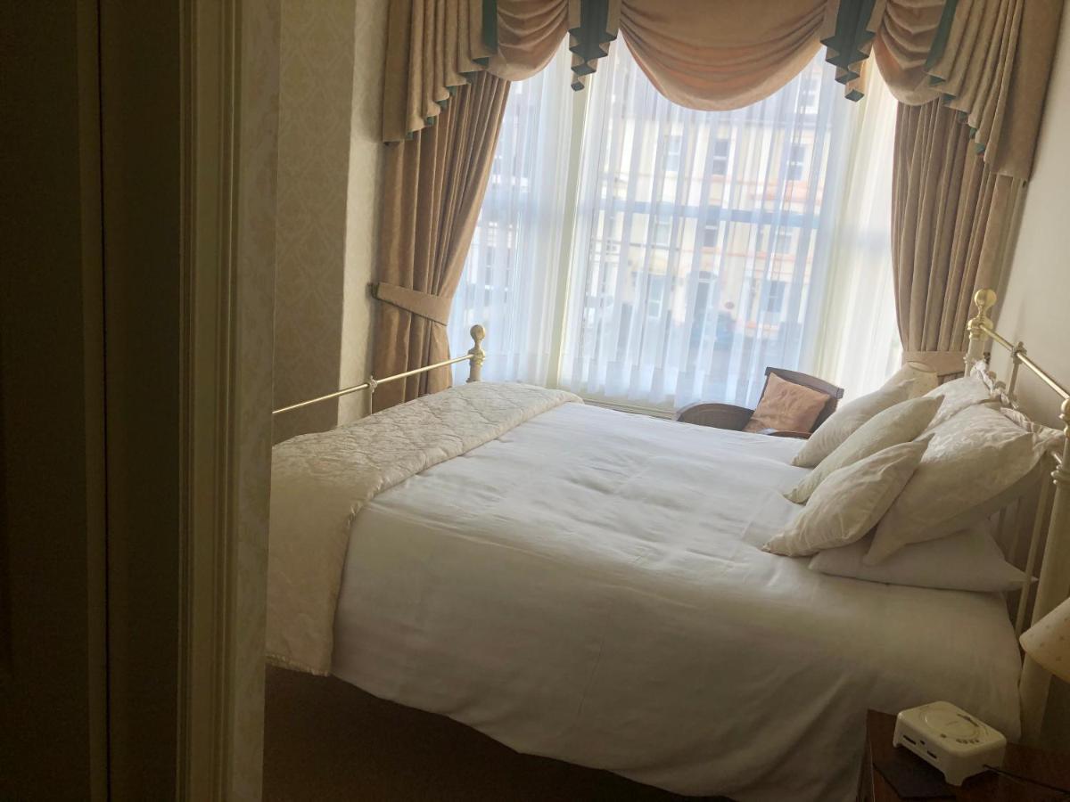 فندق Adcote House (Adults Only) لاندودنو المظهر الخارجي الصورة
